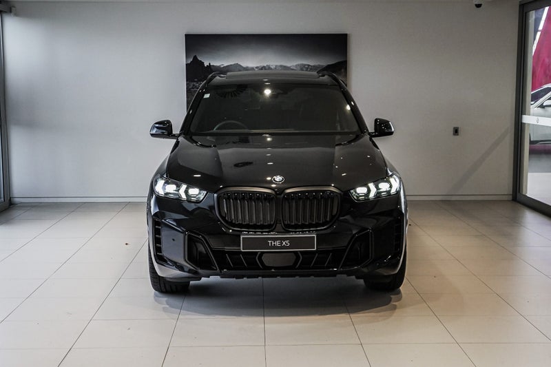 2026 BMW X5 xDrive30d image 4