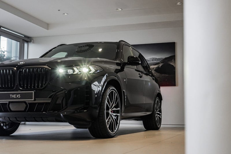 2026 BMW X5 xDrive30d image 5