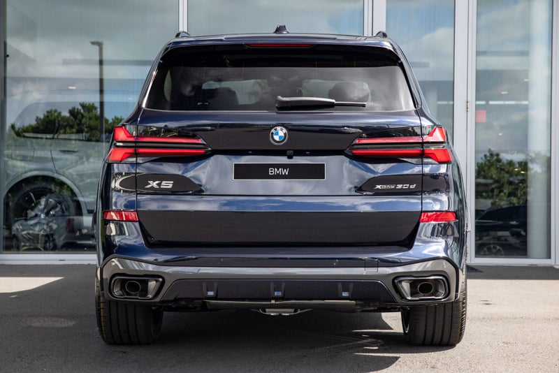 2026 BMW X5 xDrive30d image 4