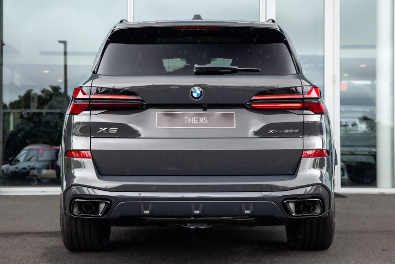 2026 BMW X5 xDrive30d image 5