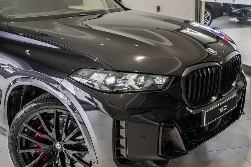 2026 BMW X5 xDrive30d image 3