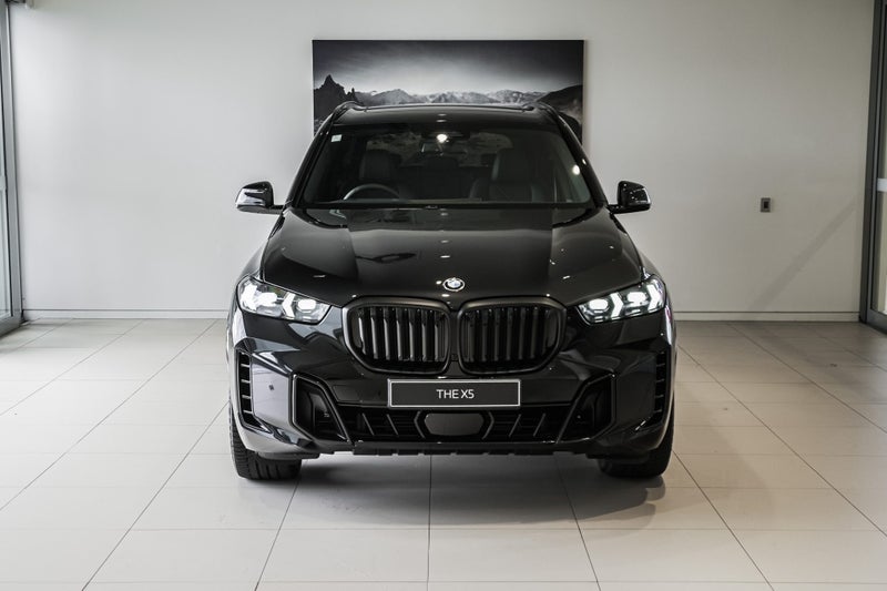 2026 BMW X5 xDrive30d image 4