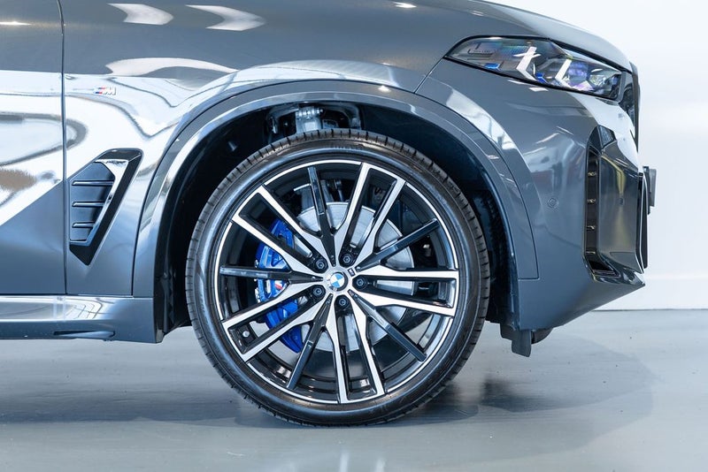 2026 BMW X5 xDrive30d M-Sport image 3