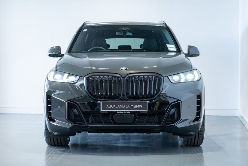 2026 BMW X5 xDrive30d M-Sport image 4