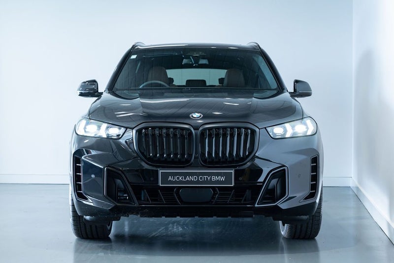2026 BMW X5 xDrive30d M-Sport Pro image 4