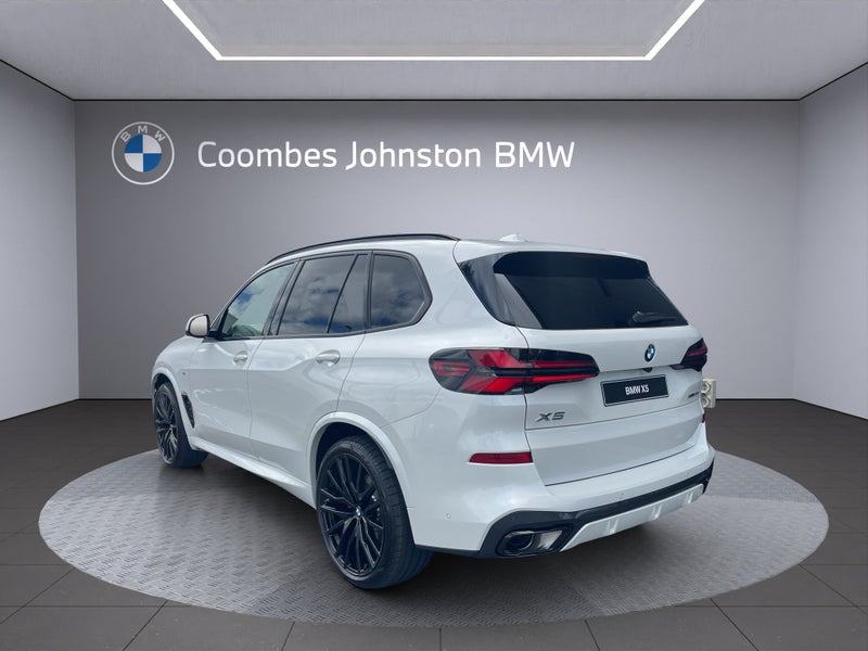 2026 BMW X5 xDrive30d Sport Collection image 4