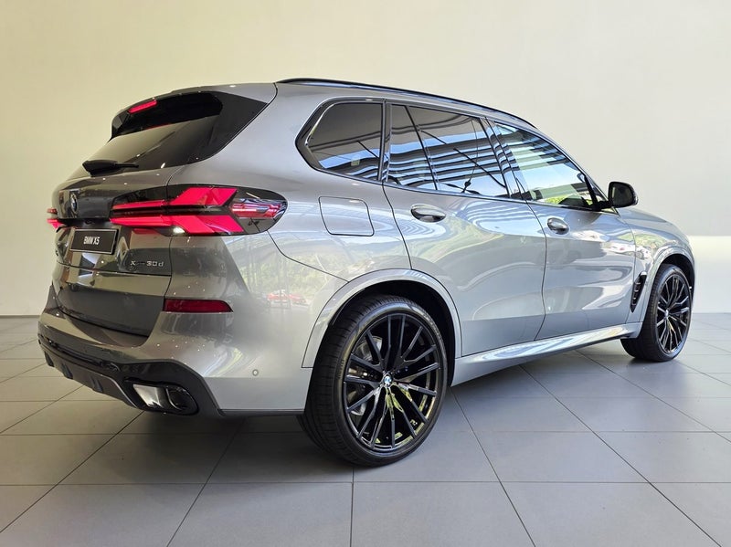 2026 BMW X5 Xdrive30d Sports Collection image 4