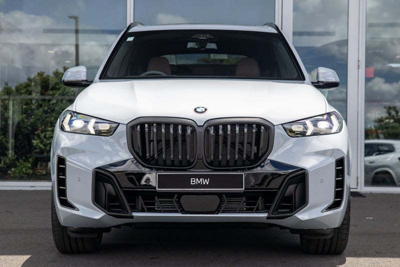 2026 BMW X5 xDrive40d image 2