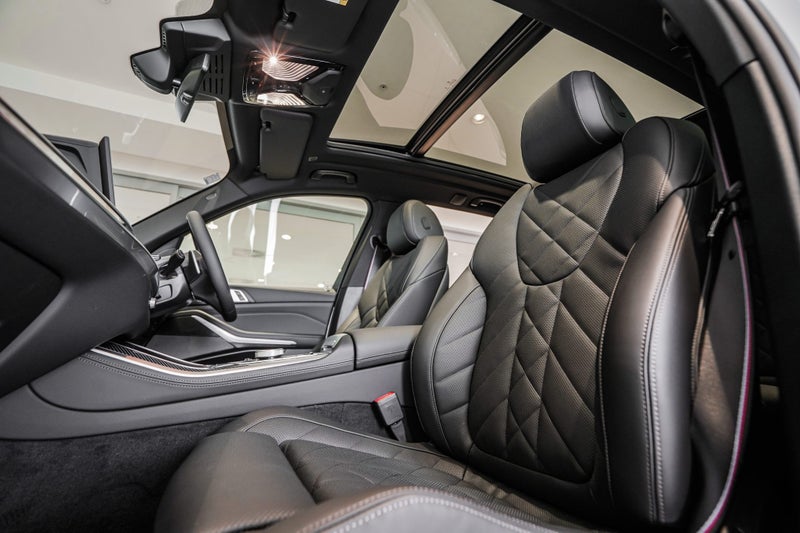 2026 BMW X5 xDrive50e image 4