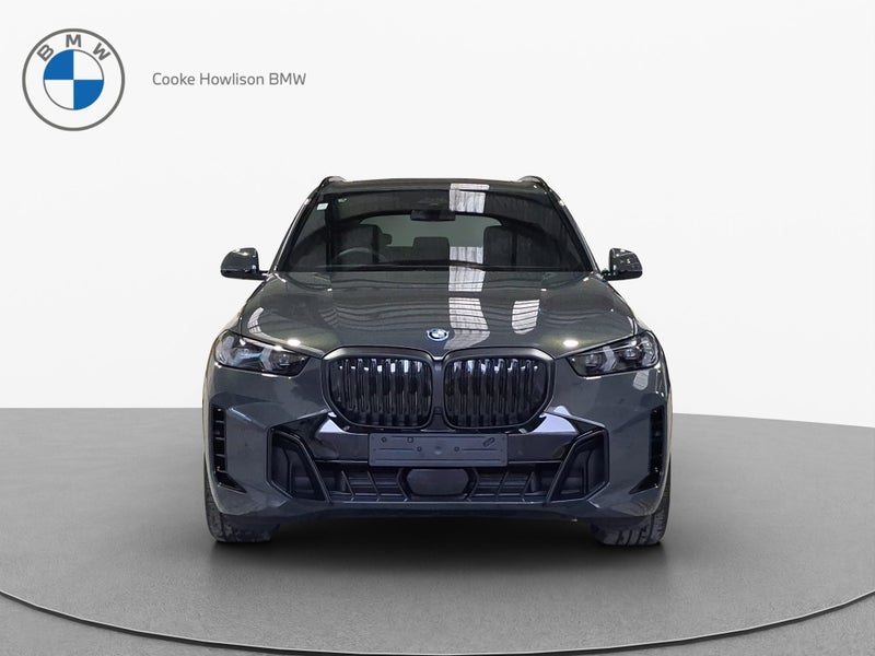 2026 BMW X5 xDrive50e M Sport image 2