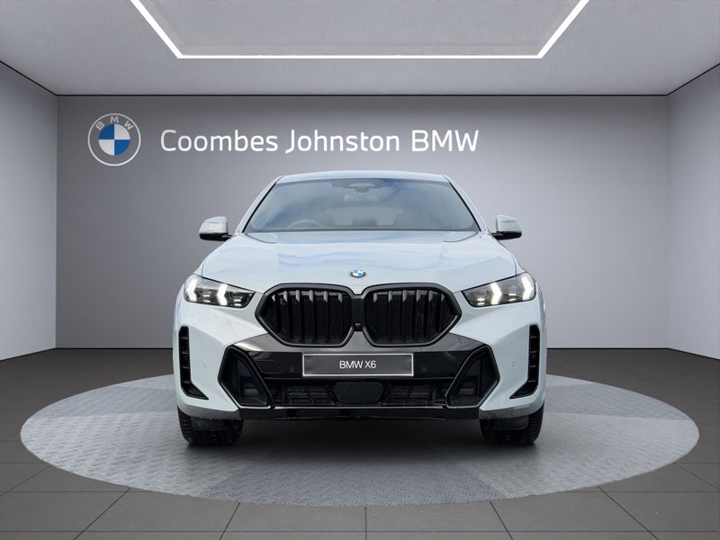 2026 BMW X6 30d xDrive image 2