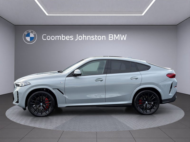 2026 BMW X6 30d xDrive image 3