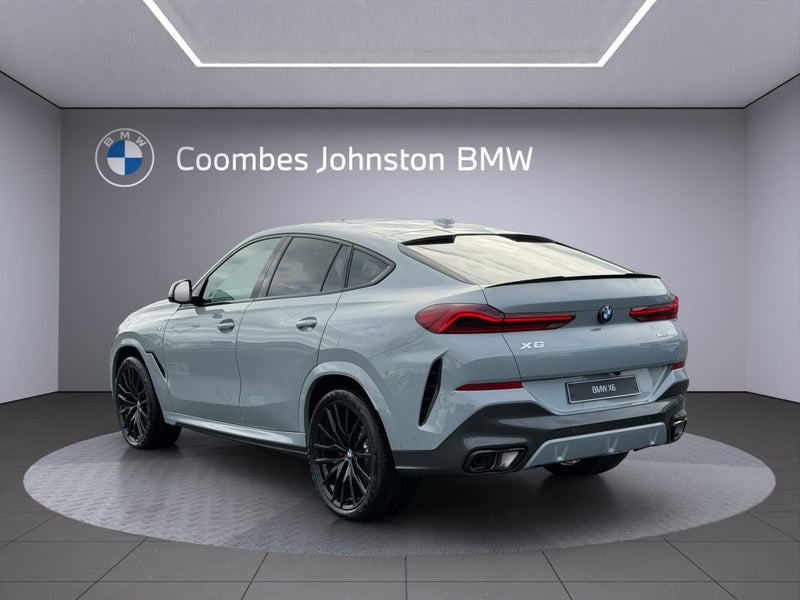 2026 BMW X6 30d xDrive image 4