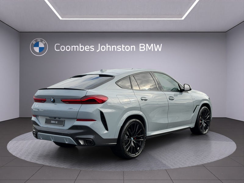 2026 BMW X6 30d xDrive image 5
