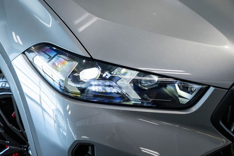 2026 BMW X6 xDdrive 30d image 5