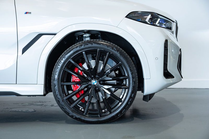 2026 BMW X6 xDrive 30d image 3