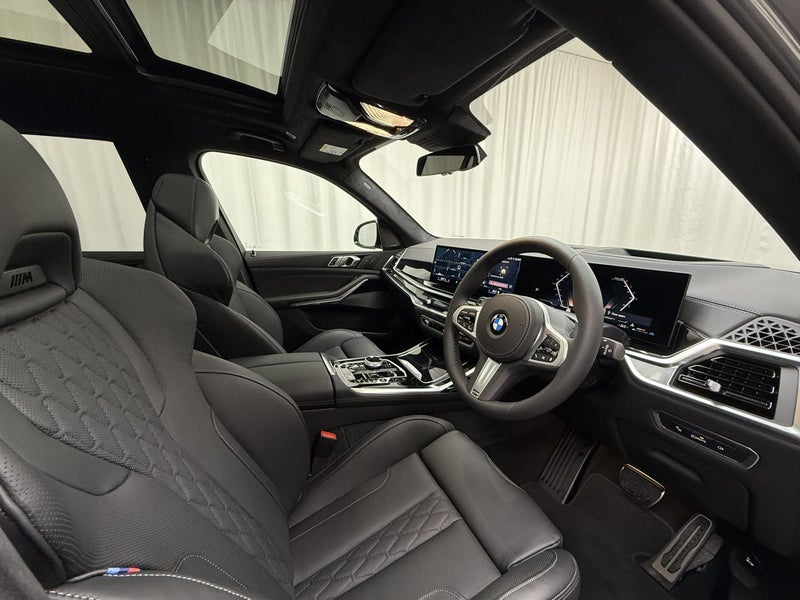 2026 BMW X7 X7 xDrive40d image 4