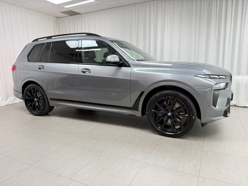 2026 BMW X7 X7 xDrive40d image 2