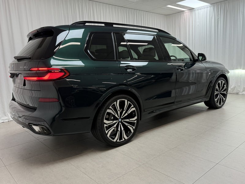 2026 BMW X7 X7 xDrive40d - Connoisseur and M Sp... image 3