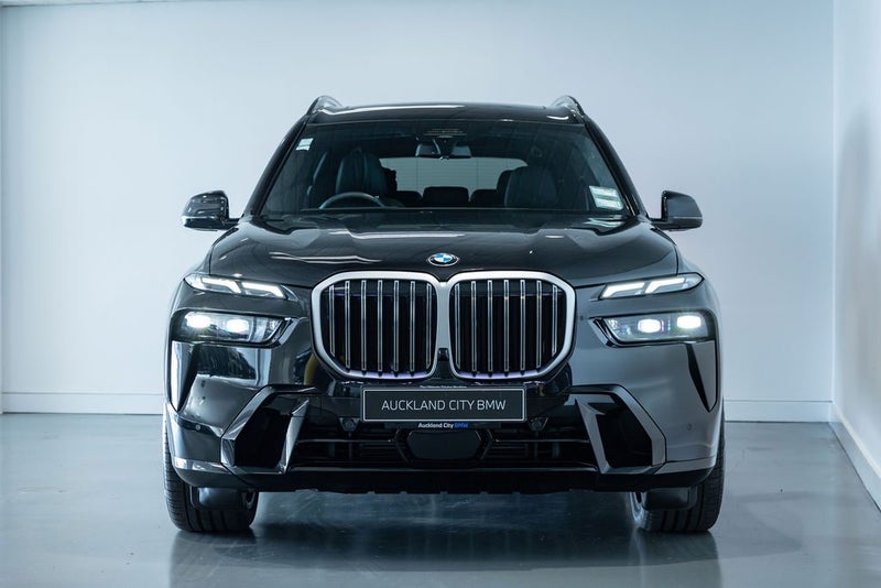 2026 BMW X7 xDrive 40d image 3