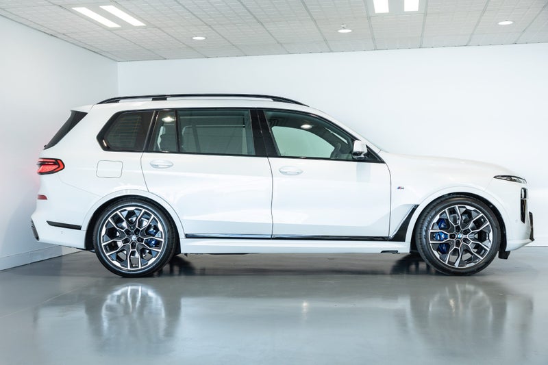 2026 BMW X7 xDrive 40d image 5