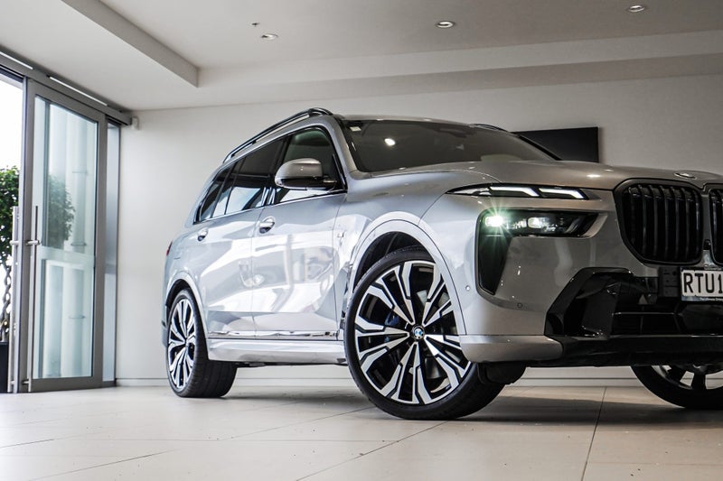 2026 BMW X7 xDrive 40d image 2