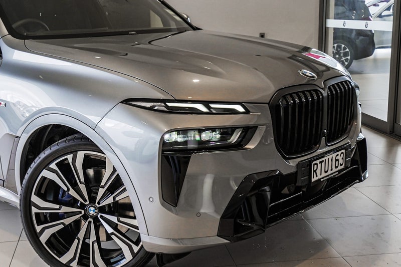 2026 BMW X7 xDrive 40d image 3