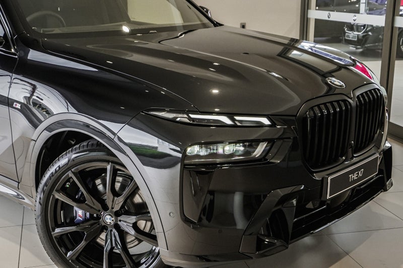 2026 BMW X7 xDrive40d image 3
