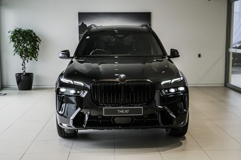 2026 BMW X7 xDrive40d image 4