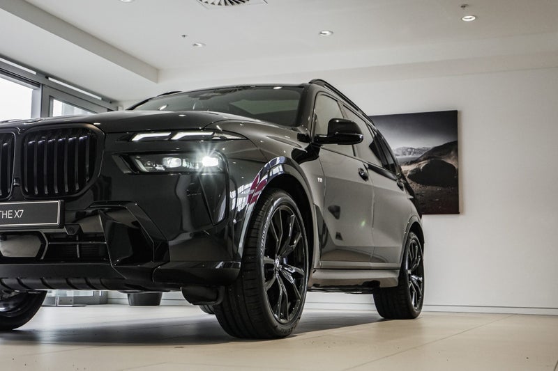 2026 BMW X7 xDrive40d image 5