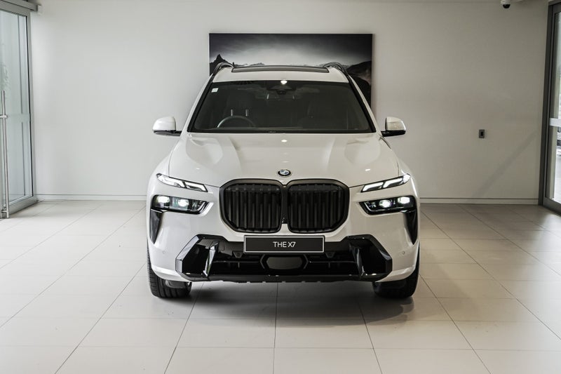 2026 BMW X7 xDrive40d image 4