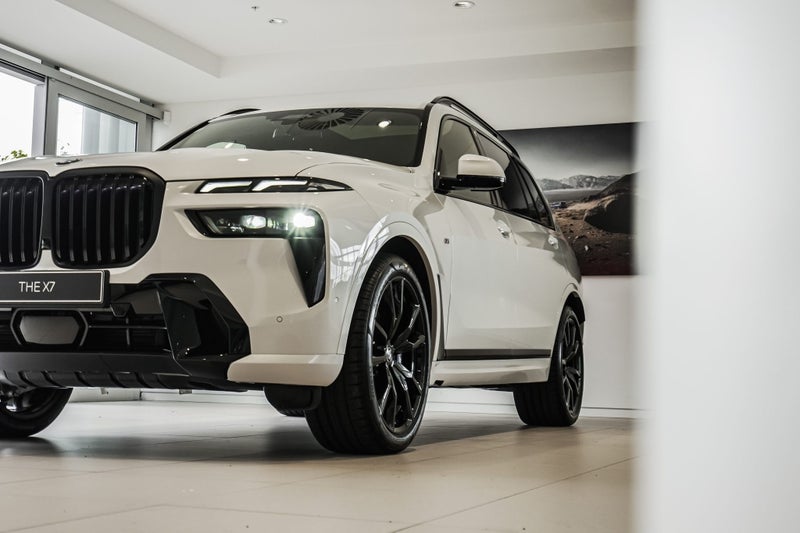 2026 BMW X7 xDrive40d image 5