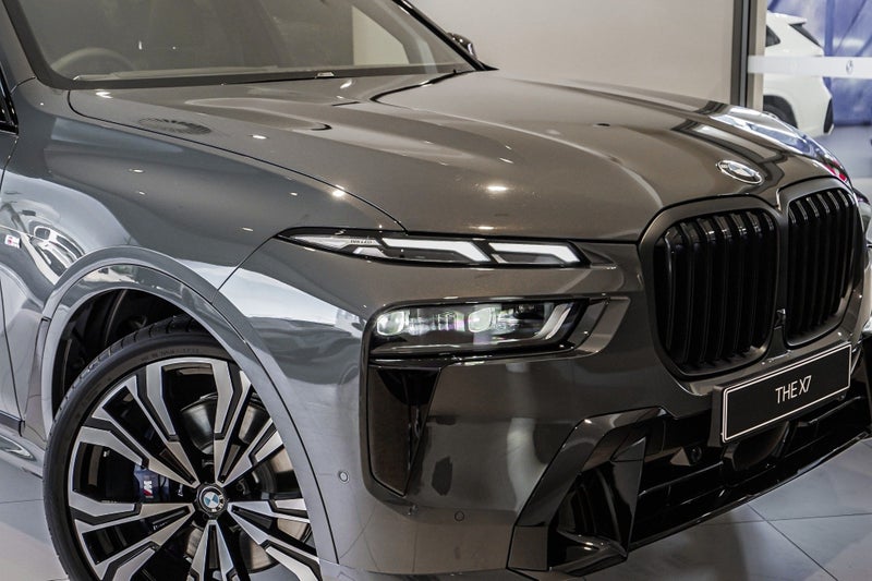 2026 BMW X7 xDrive40d image 3