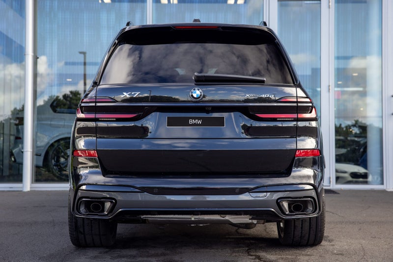 2026 BMW X7 xDrive40d image 4