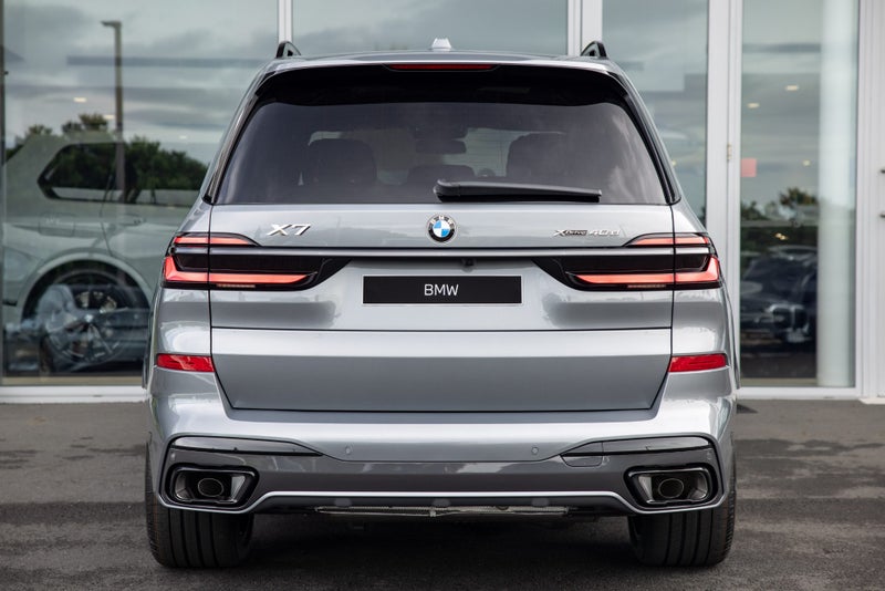 2026 BMW X7 xDrive40d image 5
