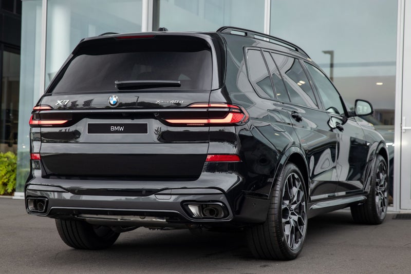 2026 BMW X7 xDrive40d image 3
