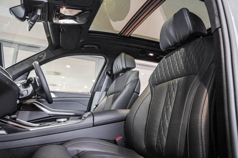 2026 BMW X7 xDrive40d image 4