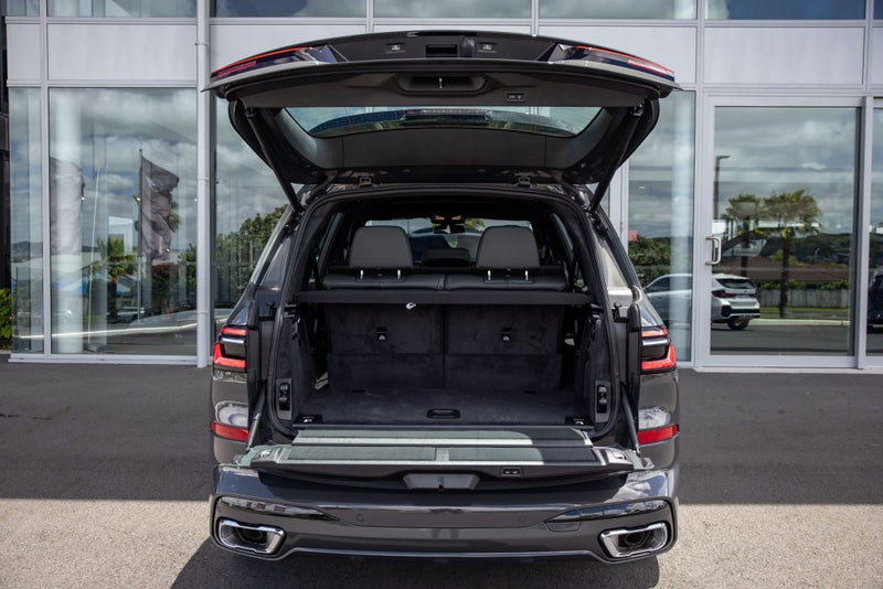 2026 BMW X7 xDrive40d image 5