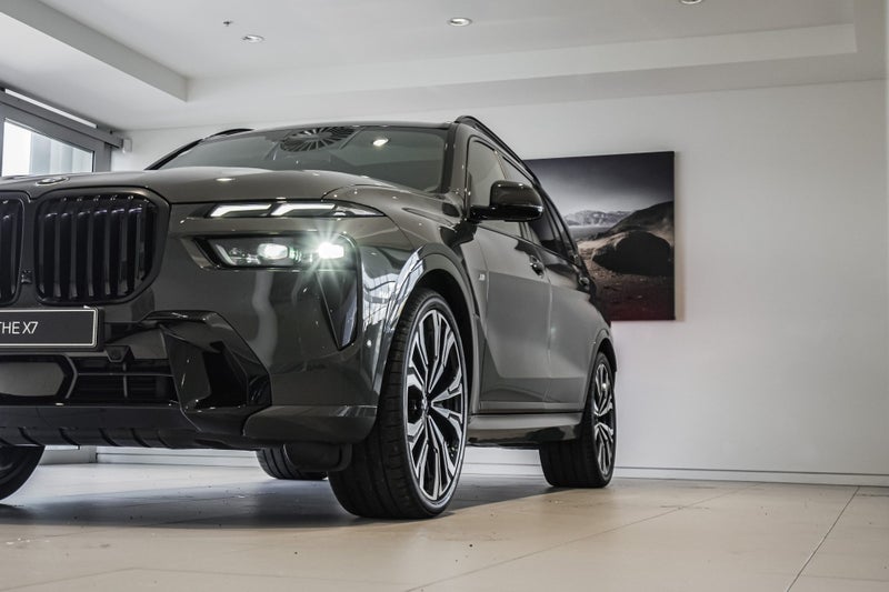 2026 BMW X7 xDrive40d image 5