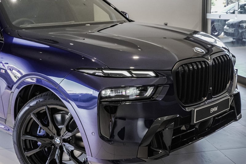 2026 BMW X7 xDrive40d image 3