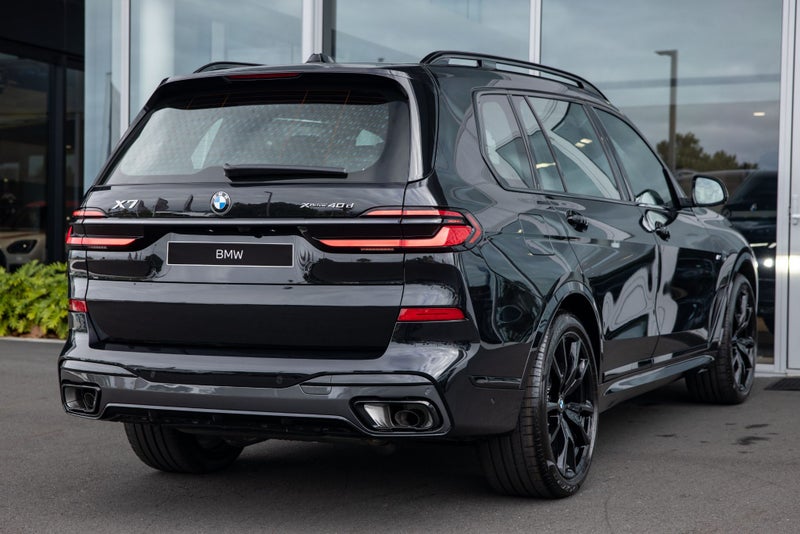 2026 BMW X7 xDrive40d image 3