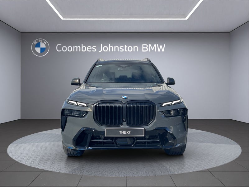 2026 BMW X7 xDrive40d M Sport Pro image 2