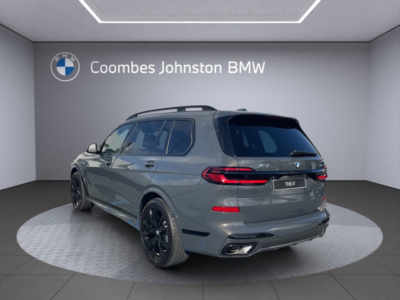 2026 BMW X7 xDrive40d M Sport Pro image 4