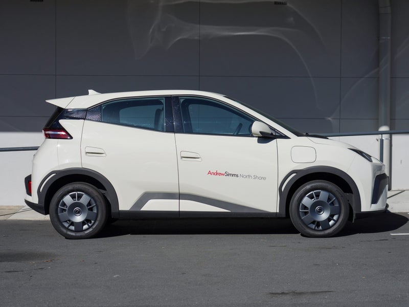 2026 BYD ATTO 1 Essential 65kWh FWD 5Dr Hatch image 4
