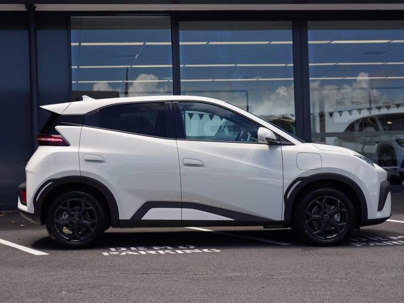 2026 BYD ATTO 1 Premium 115kWh FWD 5Dr Hatch image 3