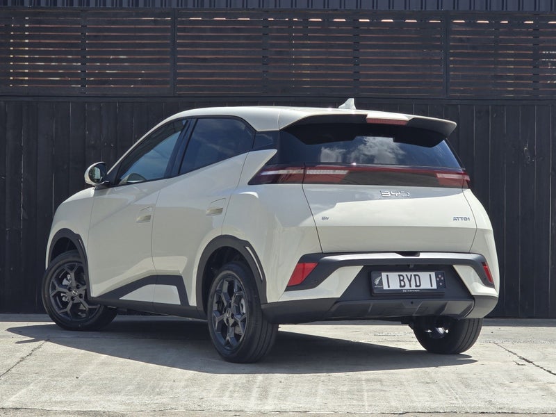 2026 BYD ATTO 1 Premium image 4