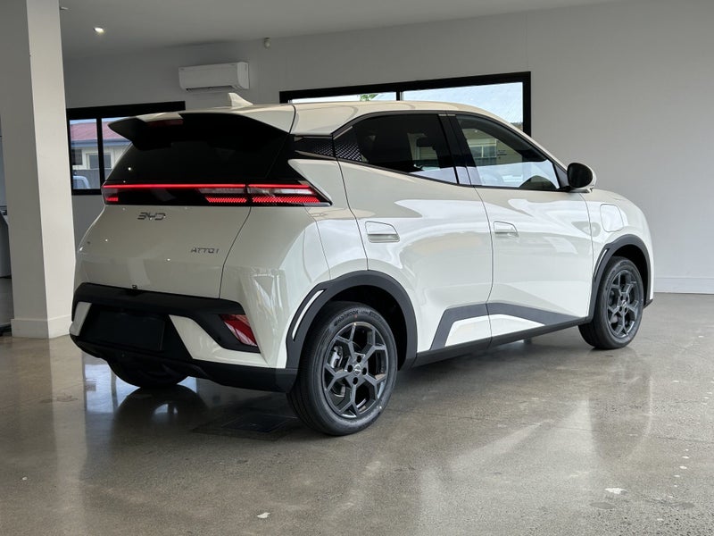 2026 BYD ATTO 1 Premium EV 43Kwh image 4