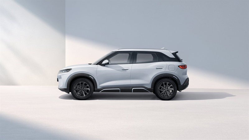 2026 BYD ATTO 2 DM-I ESSENTIAL. 40KM EV/930KM C... image 2