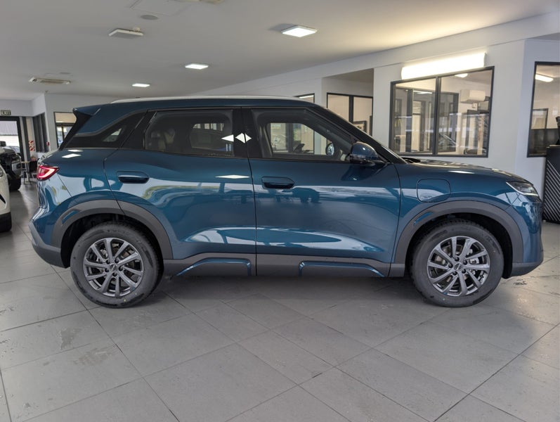 2026 BYD ATTO 2 Dm-I Premium Phev image 4