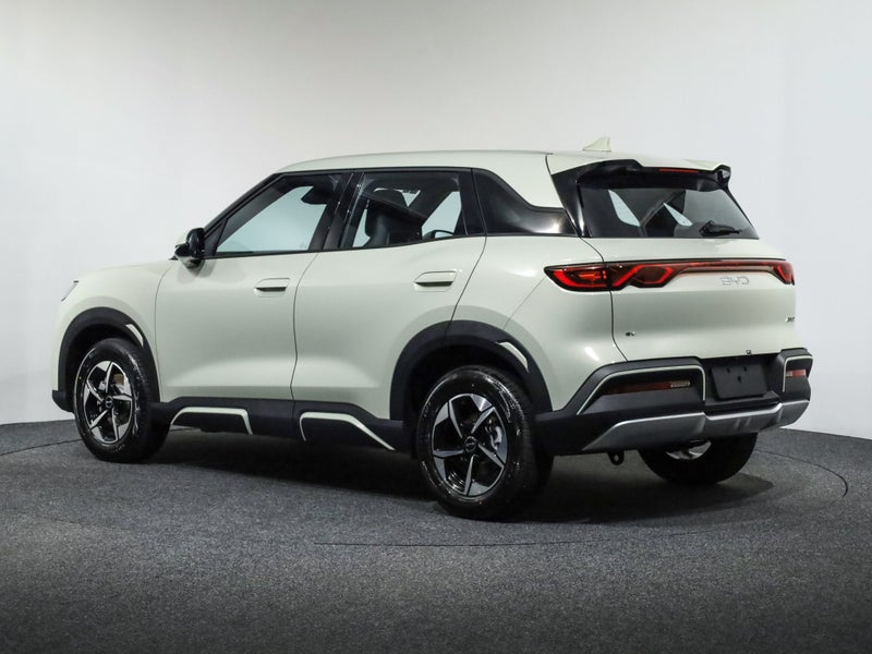 2026 BYD ATTO 2 Dynamic EV image 2